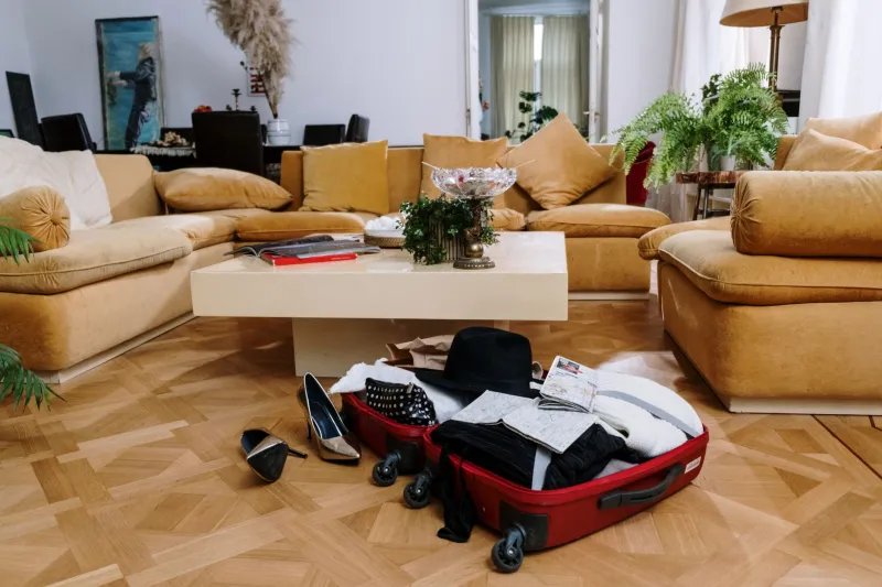 Dressed for the Destination: How Discerning Travelers Are Replacing Overpacked Bags with Intentional Wardrobes